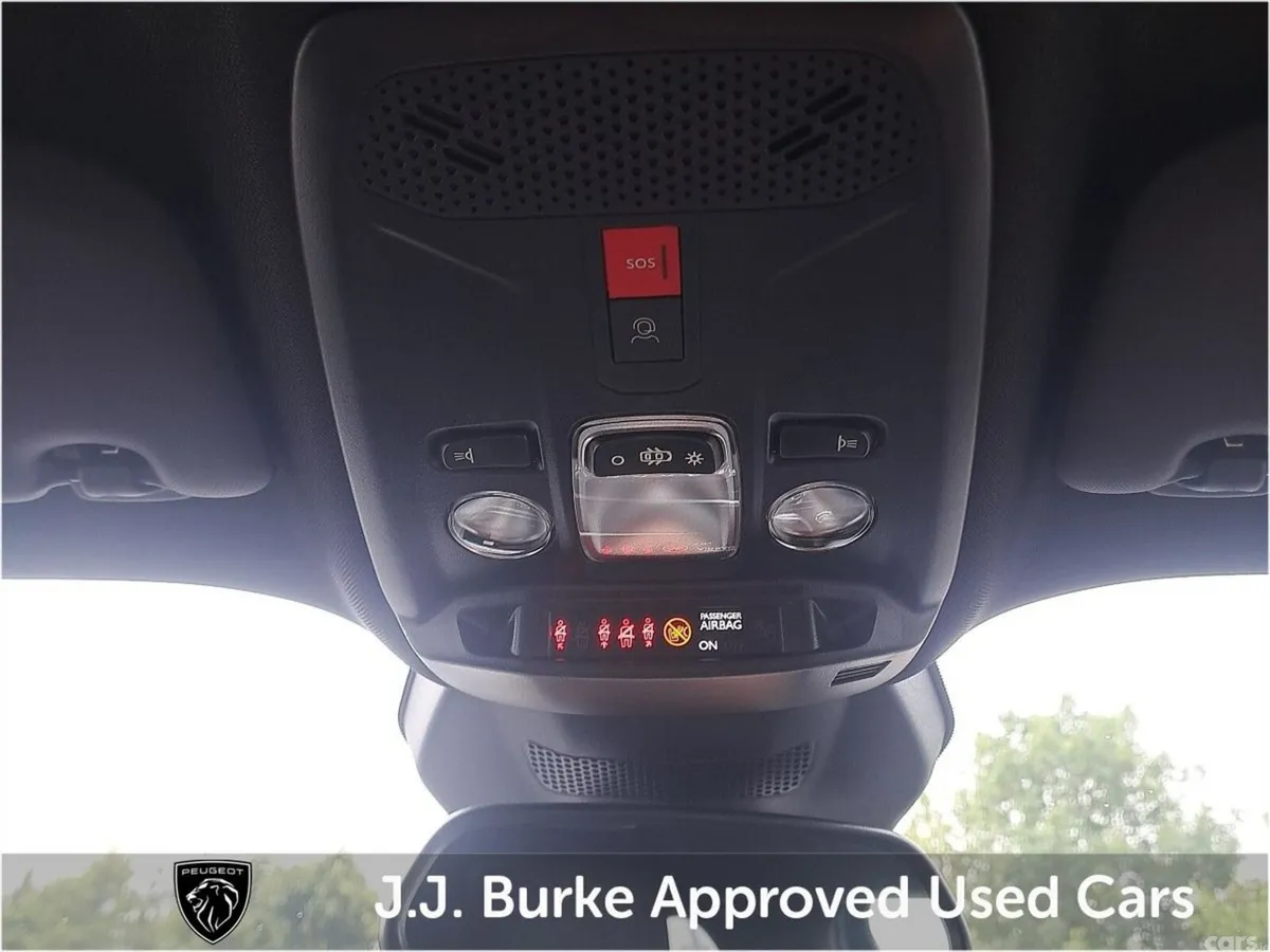 Peugeot 2008 MPV, Petrol Hybrid, 2026, Black