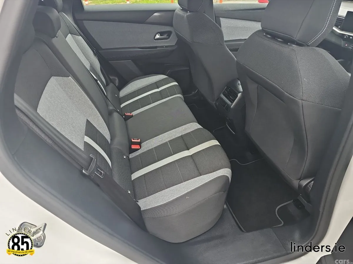 Opel Grandland SUV, Petrol Hybrid, 2026, White