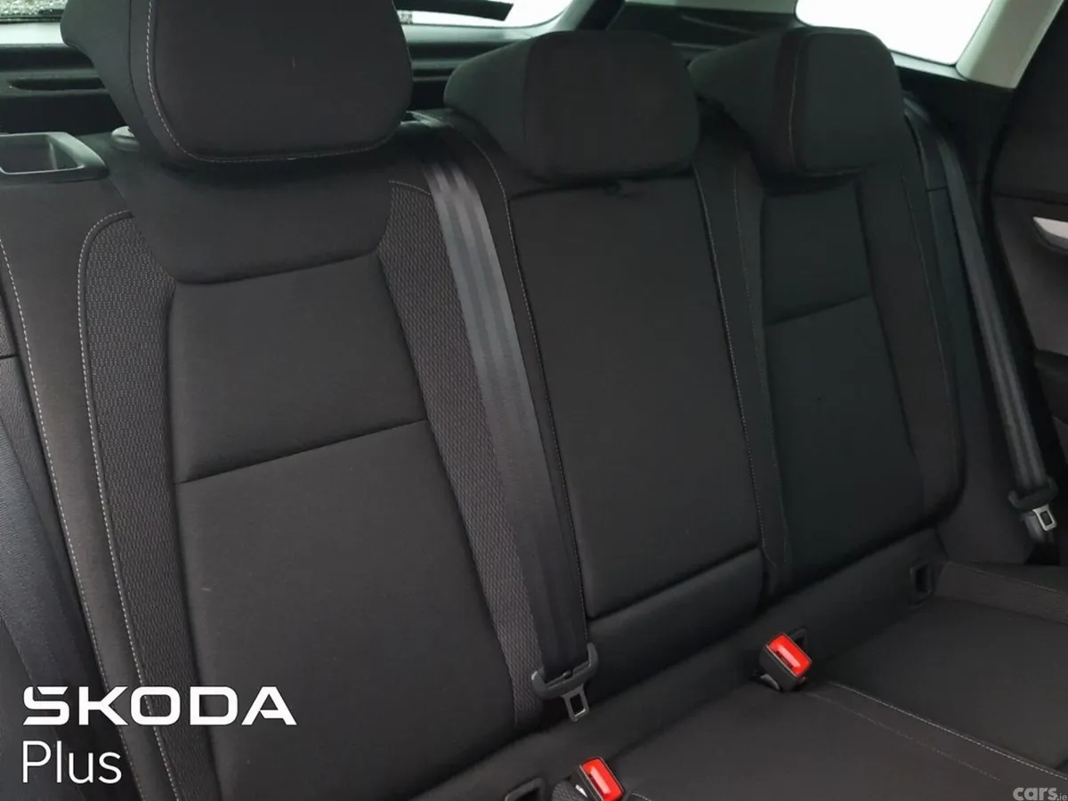 Skoda Karoq SUV, Diesel, 2024, Grey