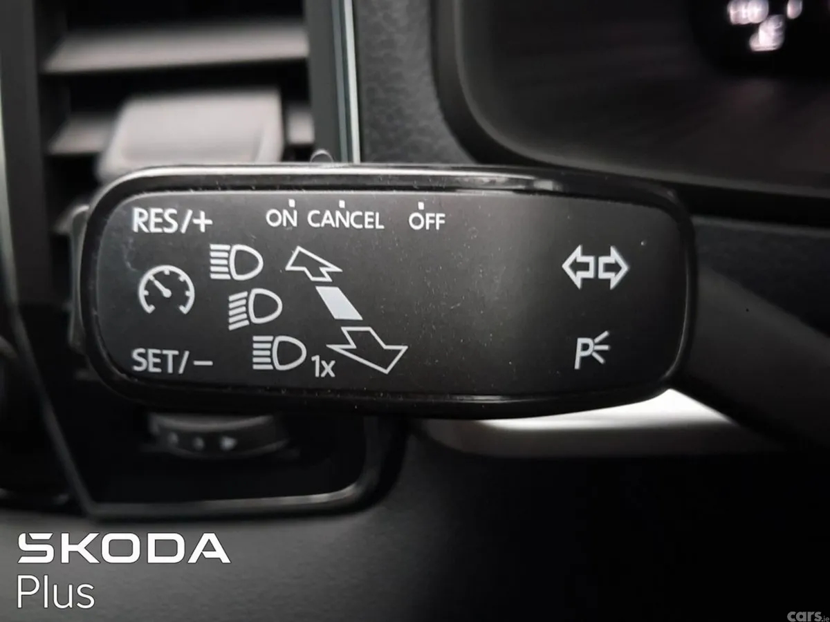 Skoda Karoq SUV, Diesel, 2024, Grey
