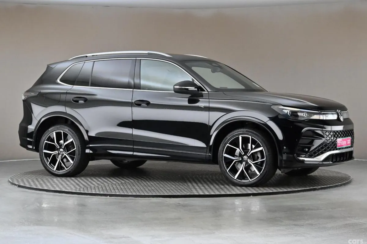 Volkswagen Tiguan SUV, Petrol Plug-in Hybrid, 2025, Black