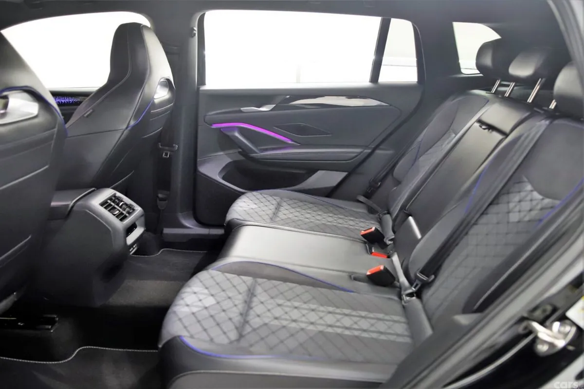 Volkswagen Tiguan SUV, Petrol Plug-in Hybrid, 2025, Black