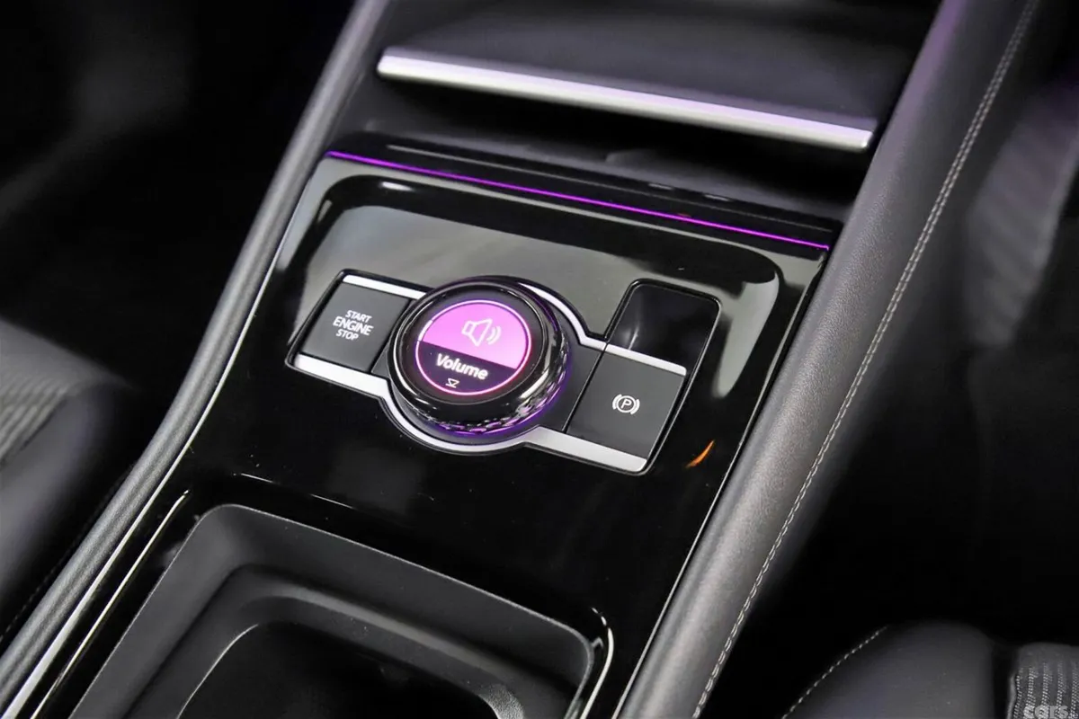 Volkswagen Tiguan SUV, Petrol Plug-in Hybrid, 2025, Black