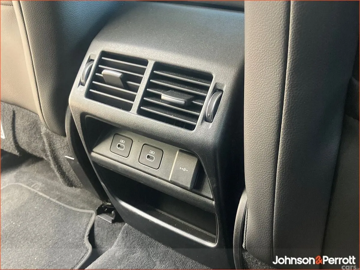 Land Rover Discovery Sport SUV, Petrol Plug-in Hybrid, 2025, White