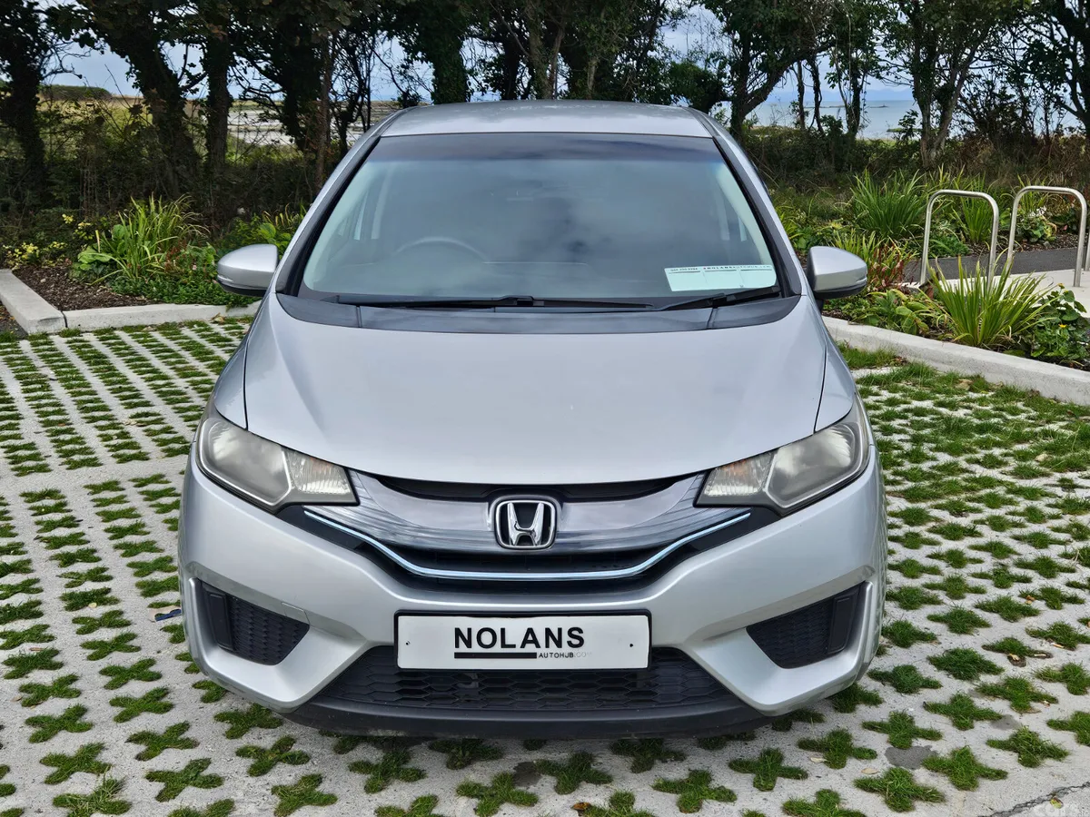 Honda Fit Hatchback, Petrol Hybrid, 2014, Silver