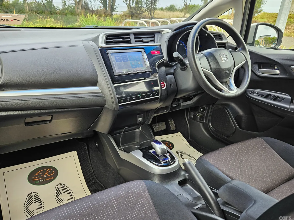 Honda Fit Hatchback, Petrol Hybrid, 2014, Silver