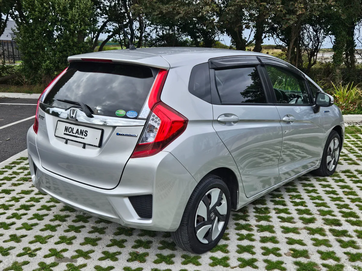 Honda Fit Hatchback, Petrol Hybrid, 2014, Silver
