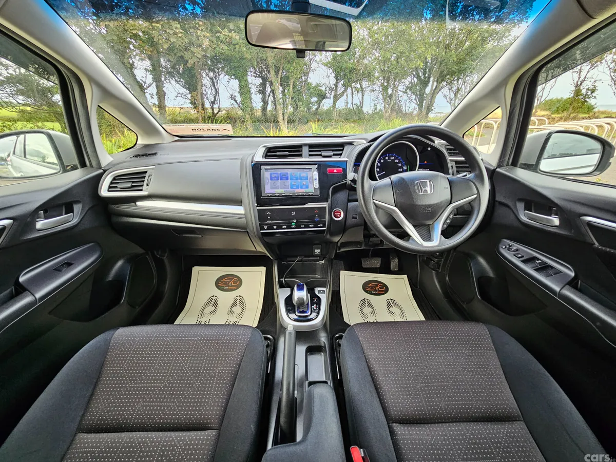 Honda Fit Hatchback, Petrol Hybrid, 2014, Silver