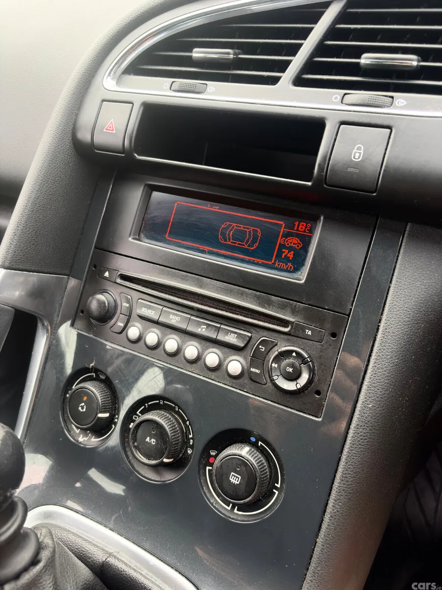 Peugeot 3008 SUV, Diesel, 2015, Grey