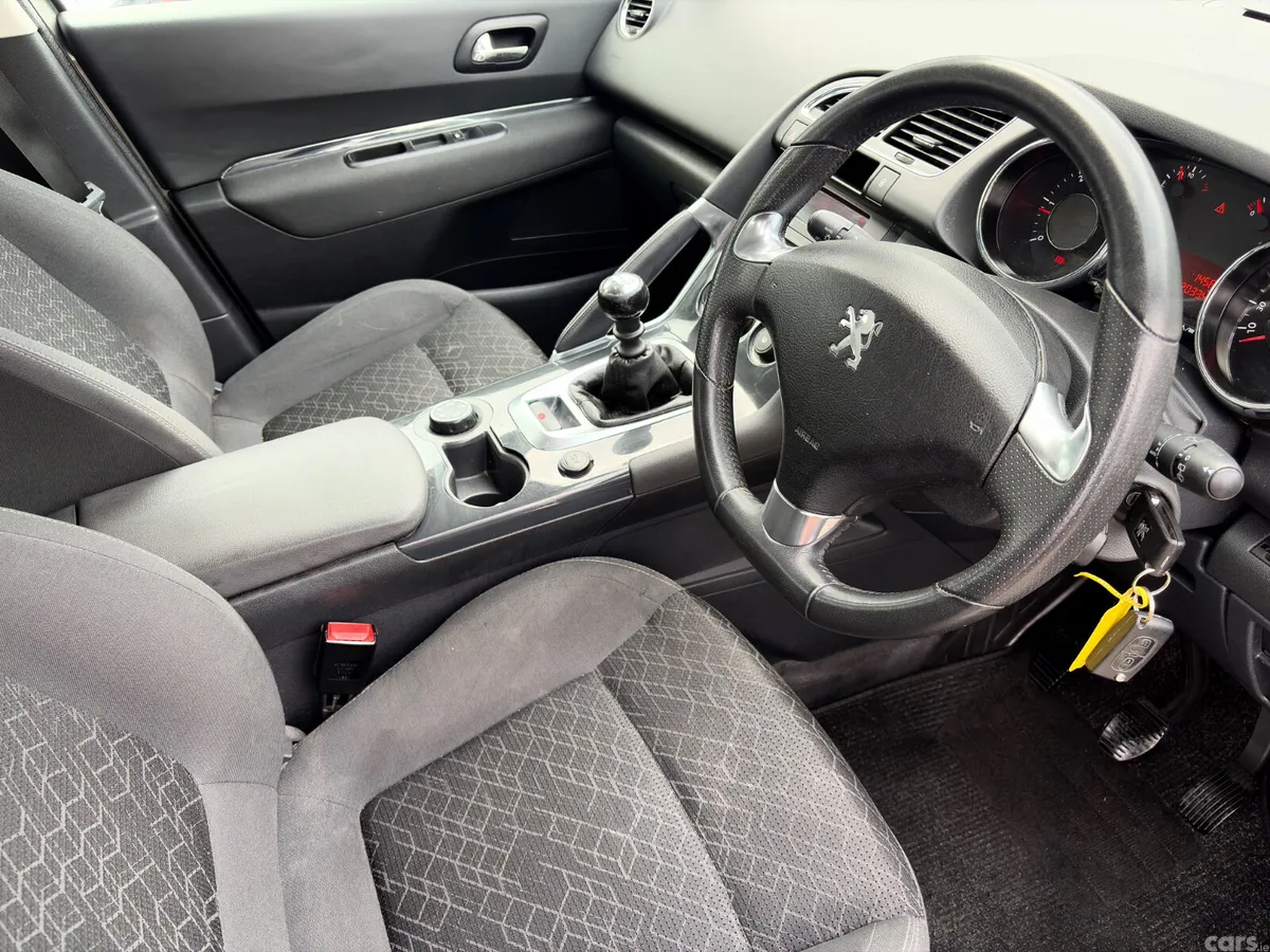 Peugeot 3008 SUV, Diesel, 2015, Grey