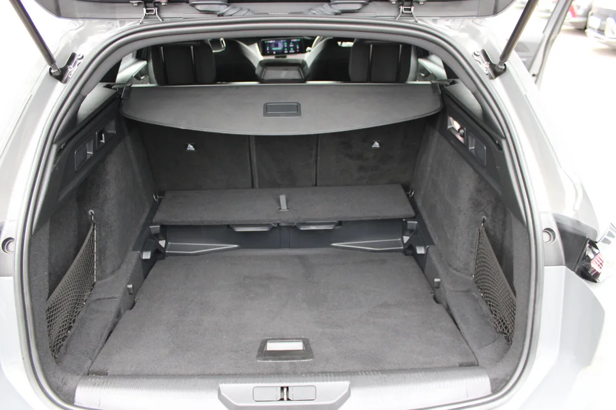 Peugeot 308 Estate, Diesel, 2024, Grey