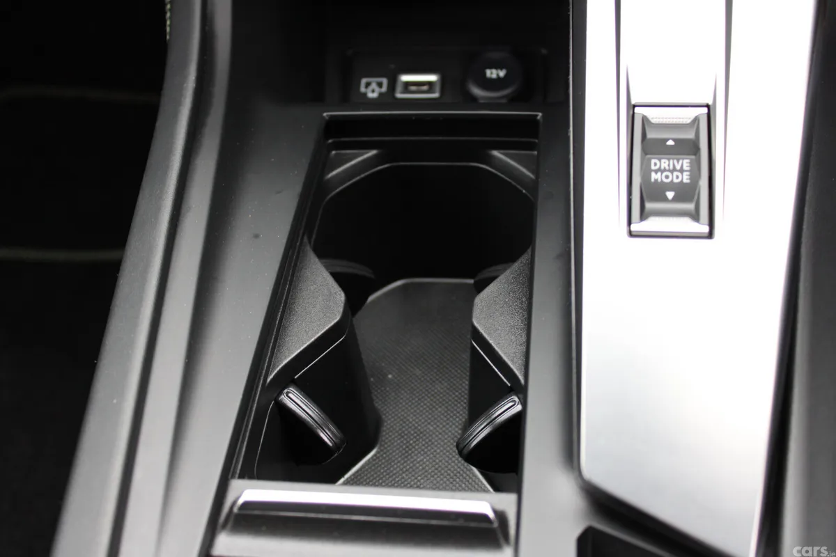Peugeot 308 Estate, Diesel, 2024, Grey