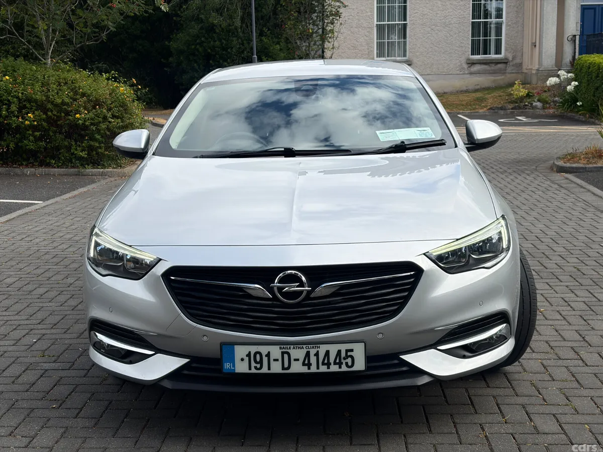 Opel Insignia Hatchback, Diesel, 2019, Grey