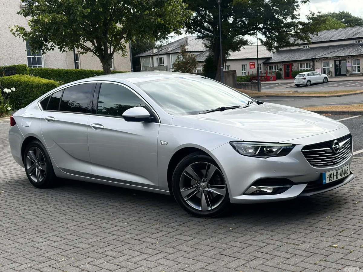 Opel Insignia Hatchback, Diesel, 2019, Grey