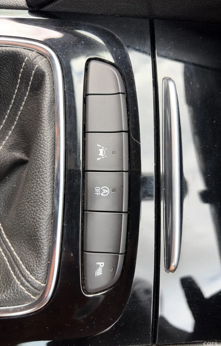 Opel Insignia Hatchback, Diesel, 2019, Grey