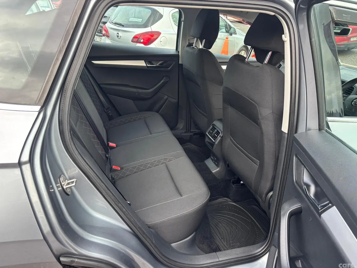 Skoda Karoq SUV, Diesel, 2019, Grey