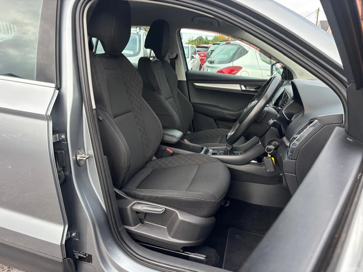 Skoda Karoq SUV, Diesel, 2019, Grey