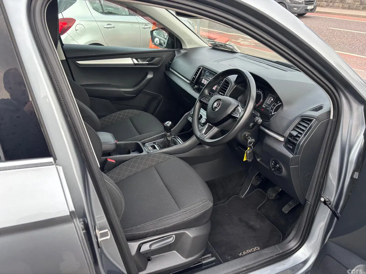 Skoda Karoq SUV, Diesel, 2019, Grey