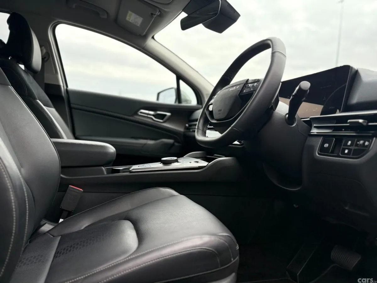 Kia Sportage SUV, Petrol Plug-in Hybrid, 2026, Grey