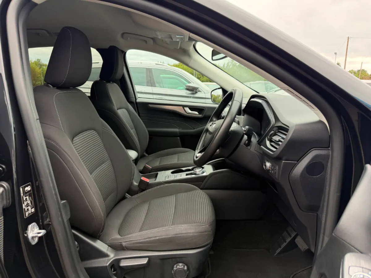 Ford Kuga MPV, Petrol, 2023, Black