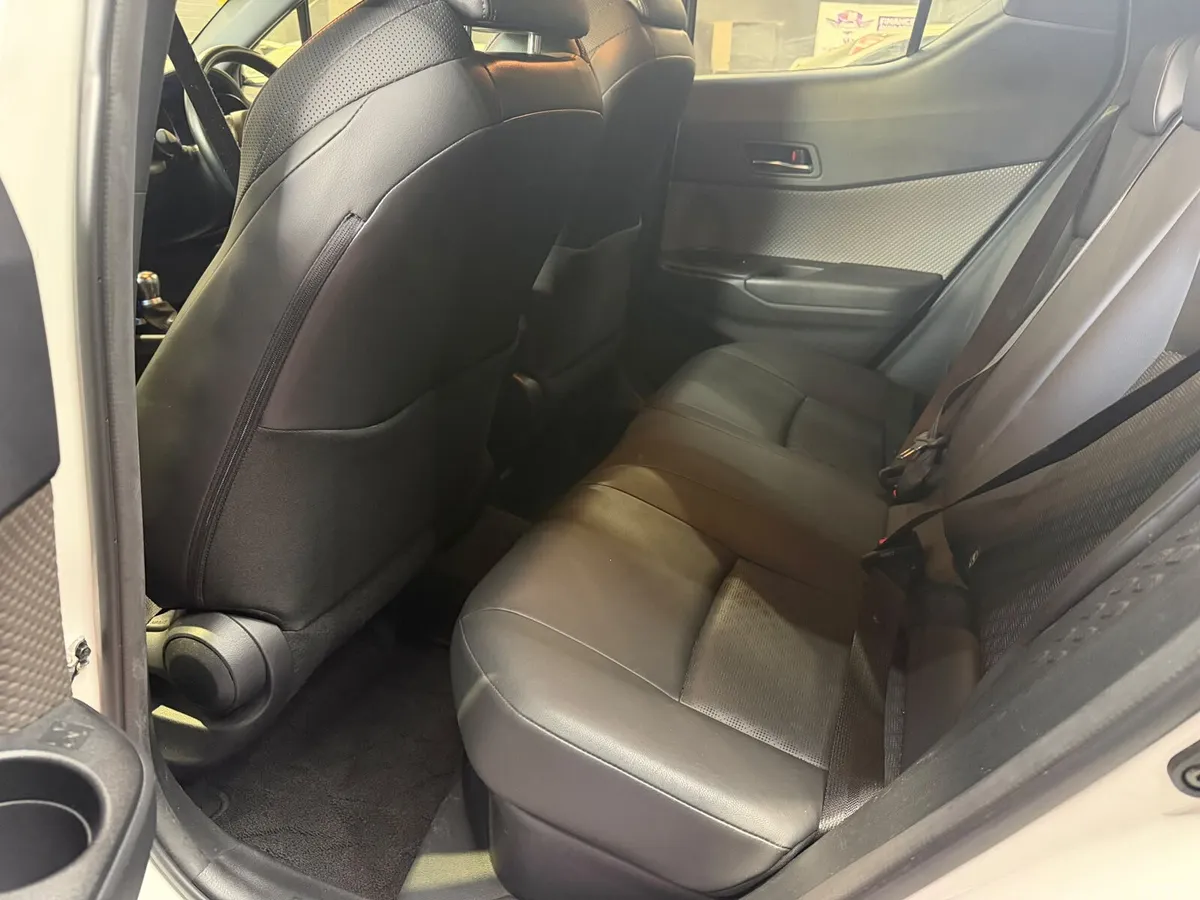 Toyota C-HR Hatchback, Petrol Hybrid, 2019, White