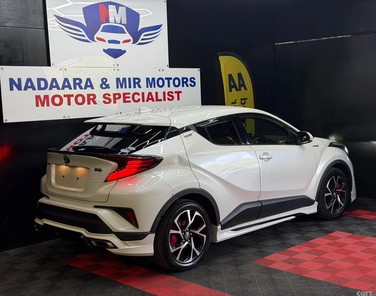 Toyota C-HR Hatchback, Petrol Hybrid, 2019, White