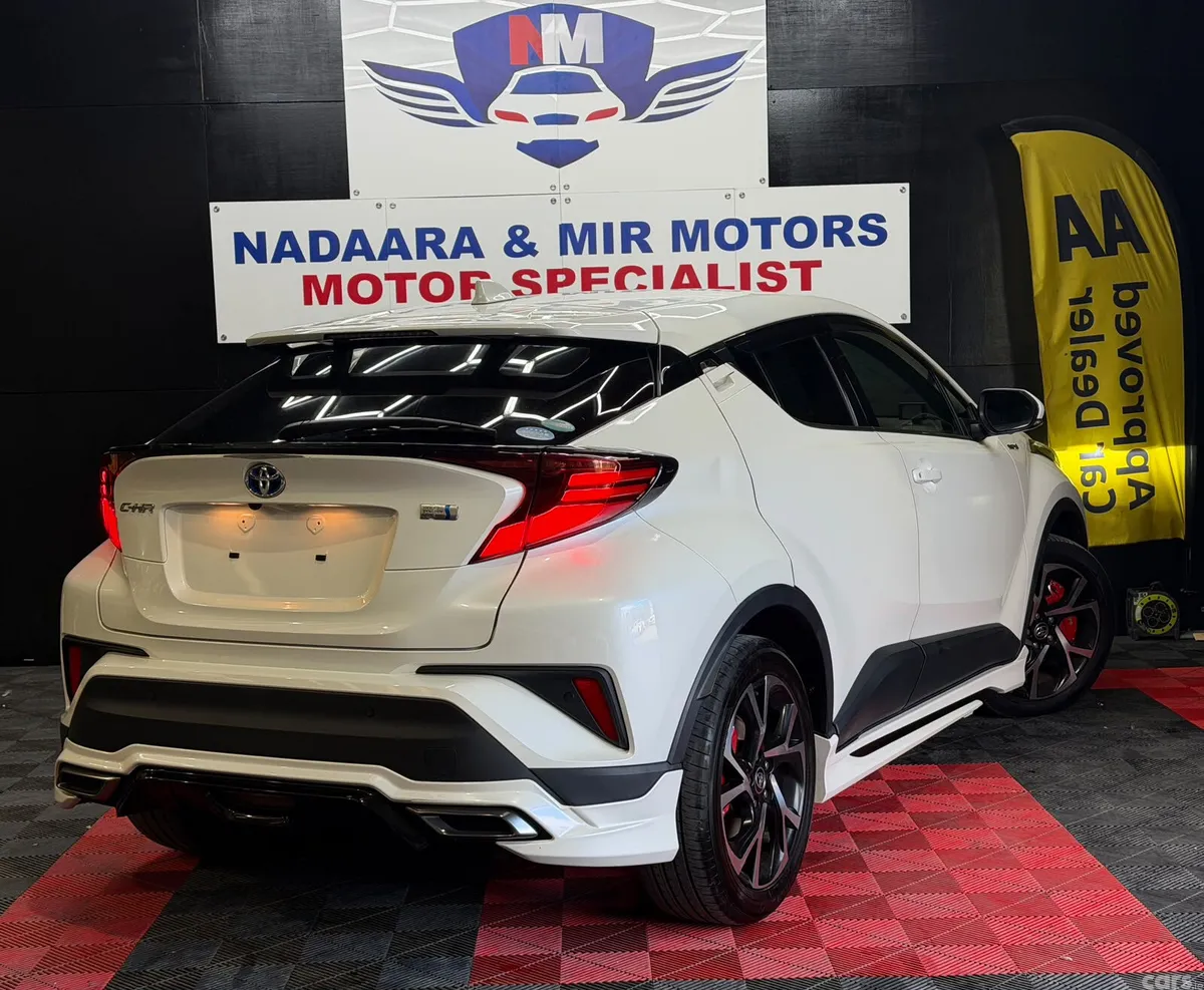 Toyota C-HR Hatchback, Petrol Hybrid, 2019, White