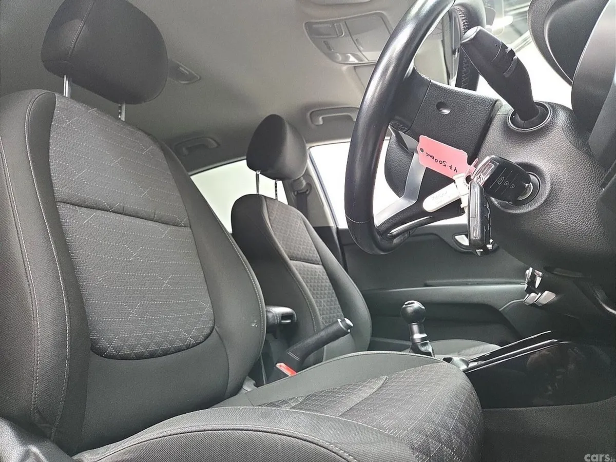 Kia Rio Hatchback, Petrol, 2021, Blue