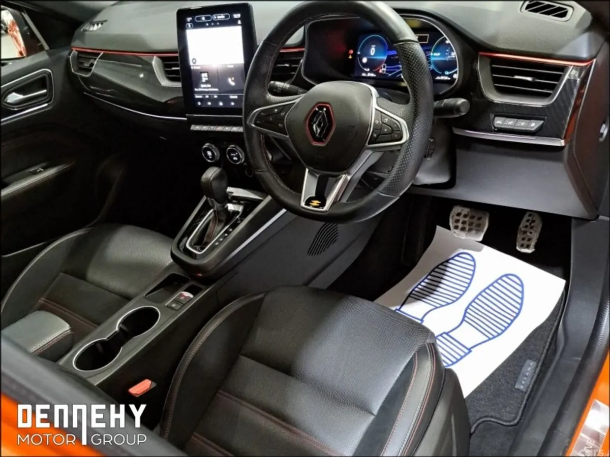 Renault Arkana Hatchback, Petrol, 2023, Orange