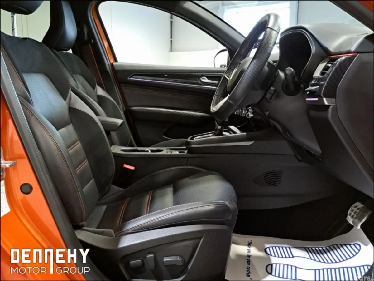 Renault Arkana Hatchback, Petrol, 2023, Orange