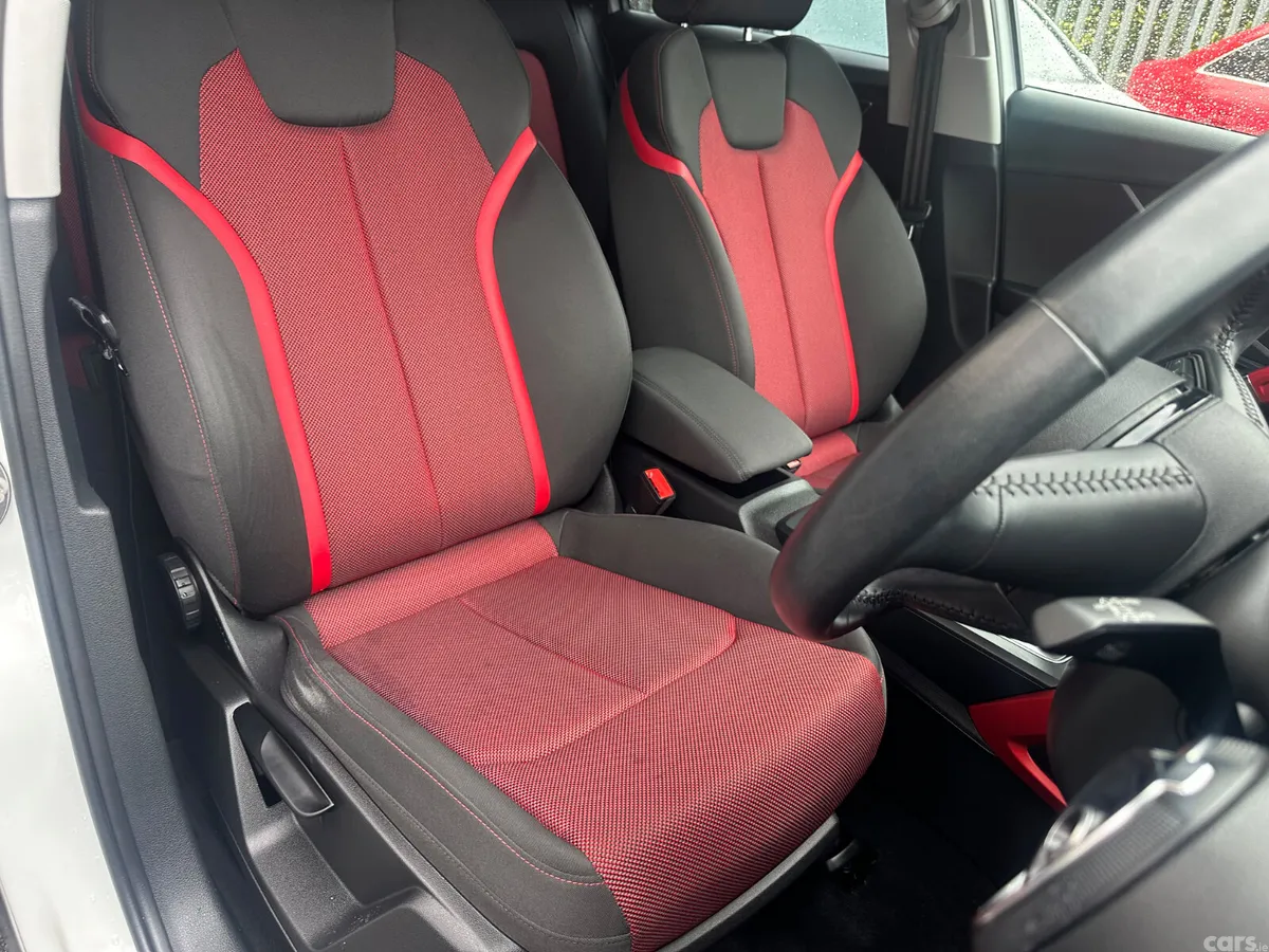 Audi Q2 SUV, Petrol, 2018, White