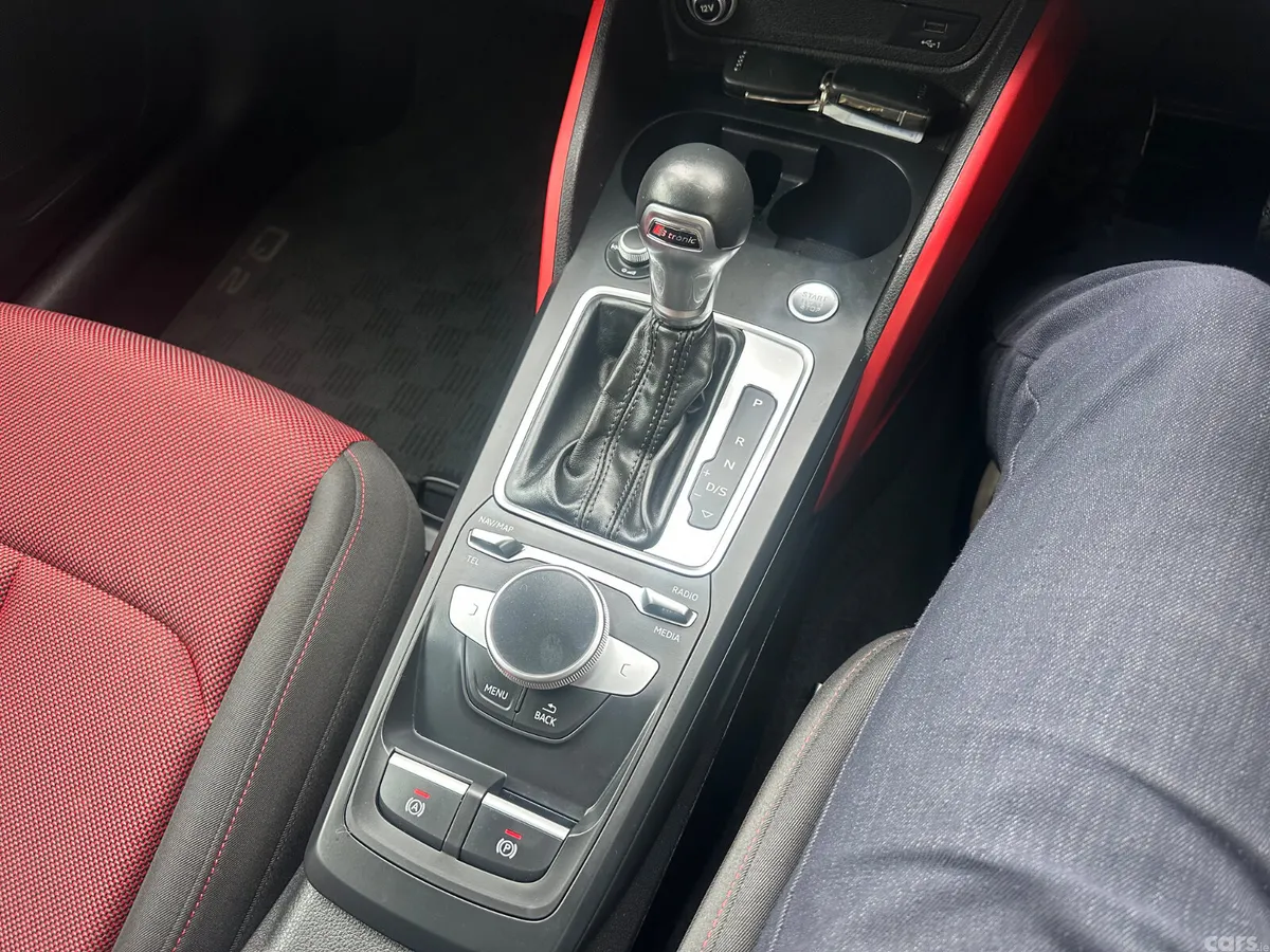 Audi Q2 SUV, Petrol, 2018, White