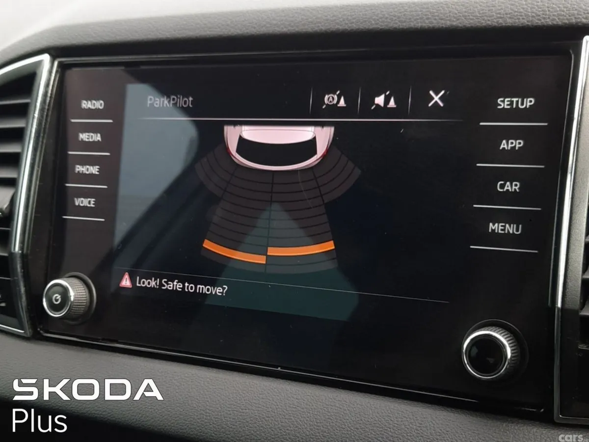 Skoda Karoq SUV, Diesel, 2019, Silver