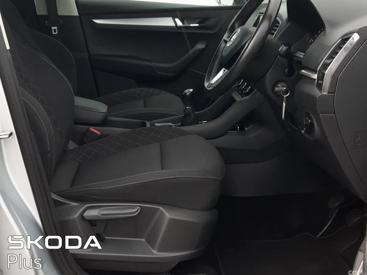 Skoda Karoq SUV, Diesel, 2019, Silver