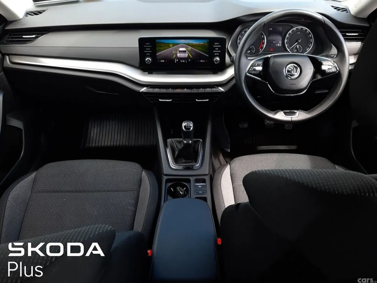 Skoda Octavia Estate, Diesel, 2024, Blue