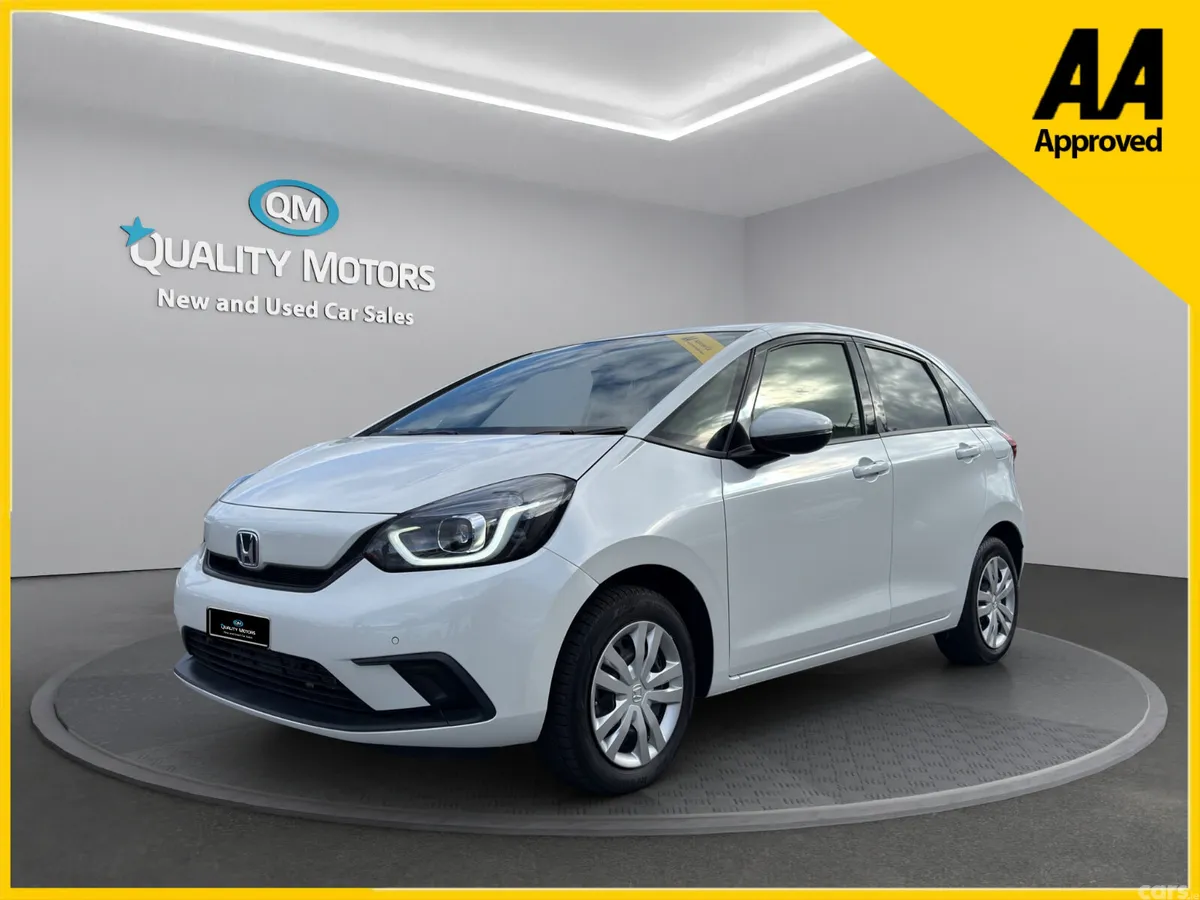 Honda Fit Hatchback, Petrol Hybrid, 2021, White