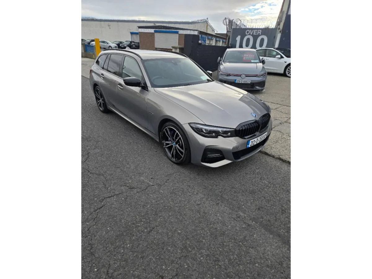 BMW 3-Series Estate, Petrol Plug-in Hybrid, 2021, Grey