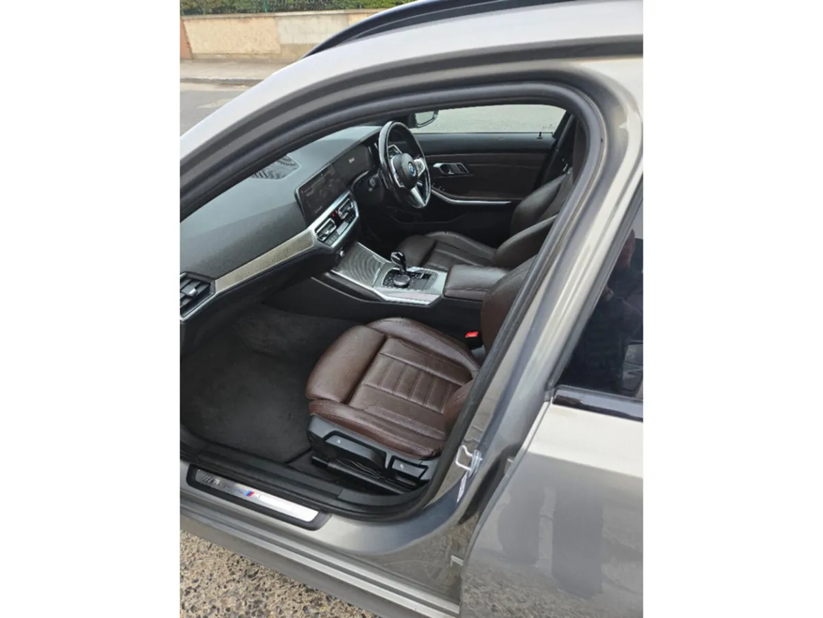 BMW 3-Series Estate, Petrol Plug-in Hybrid, 2021, Grey