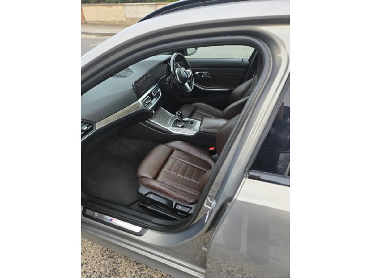 BMW 3-Series Estate, Petrol Plug-in Hybrid, 2021, Grey