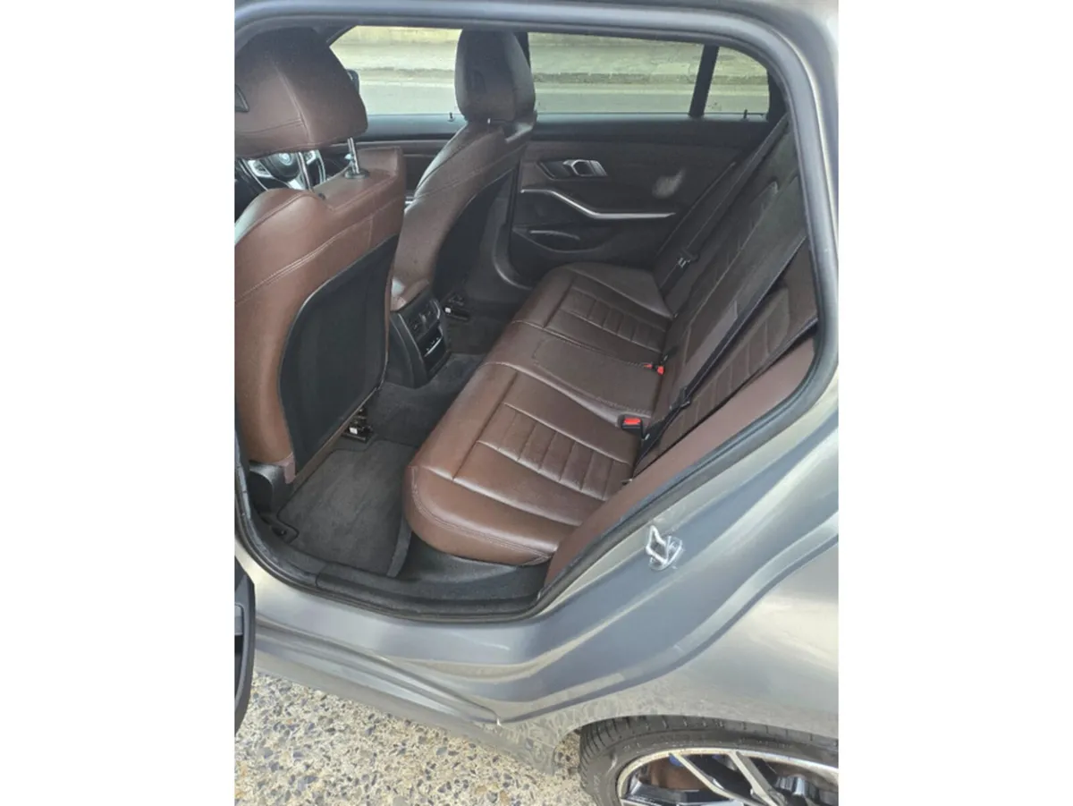 BMW 3-Series Estate, Petrol Plug-in Hybrid, 2021, Grey
