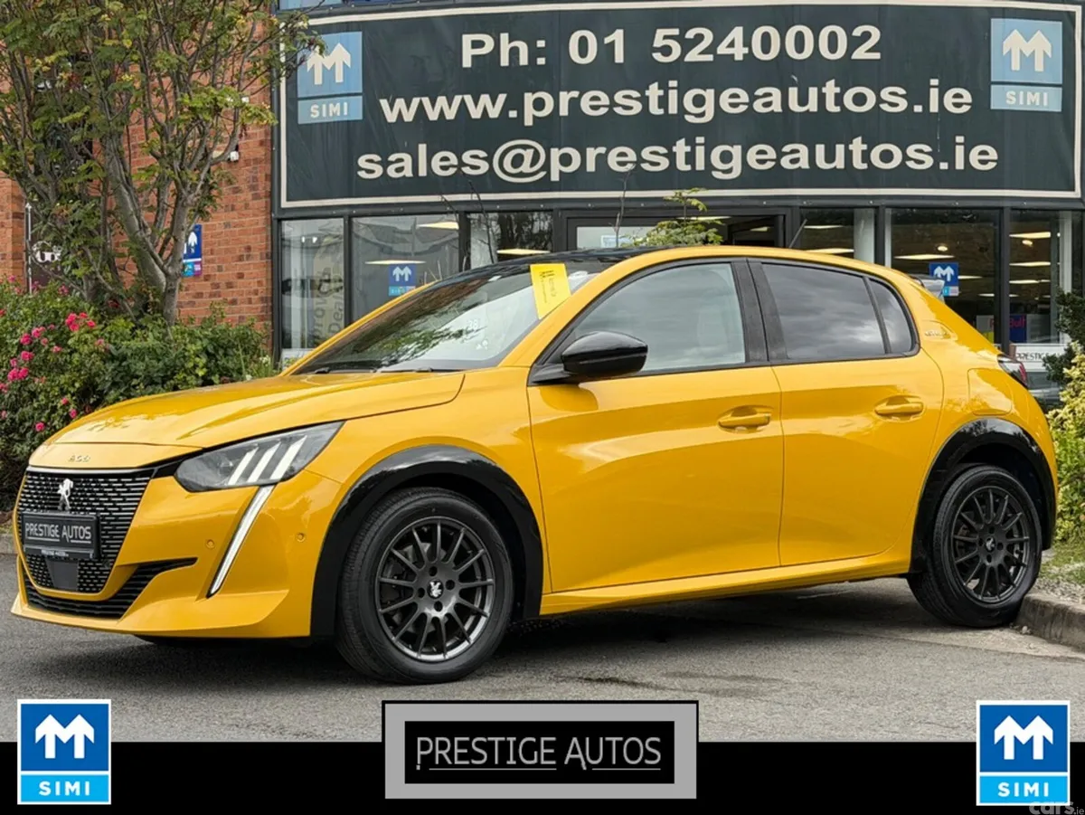 Peugeot 208 Hatchback, Petrol, 2020, Yellow