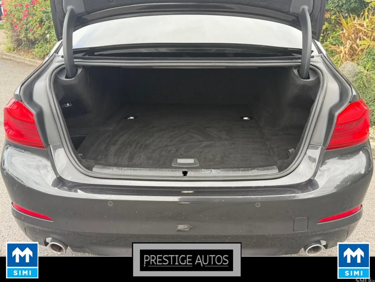 BMW 5-Series Saloon, Petrol Plug-in Hybrid, 2019, Grey