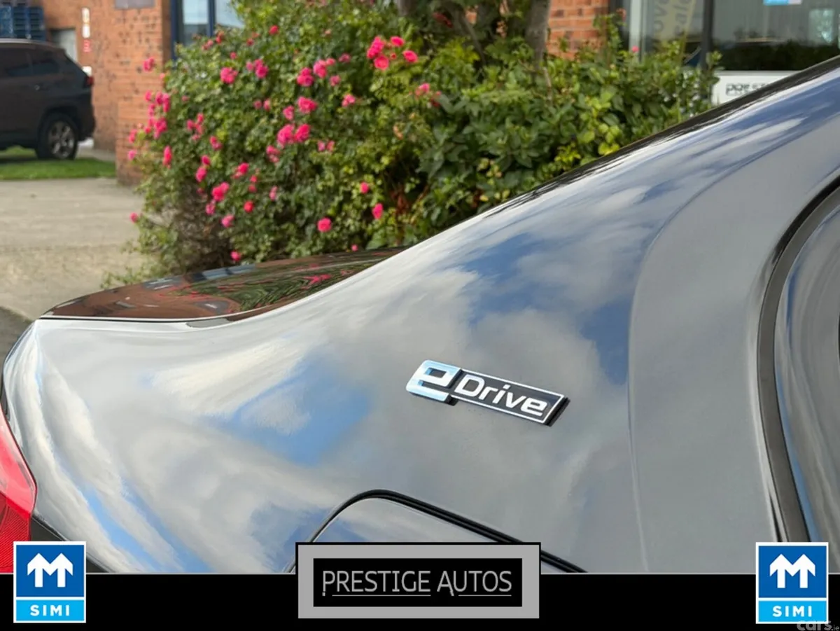 BMW 5-Series Saloon, Petrol Plug-in Hybrid, 2019, Grey