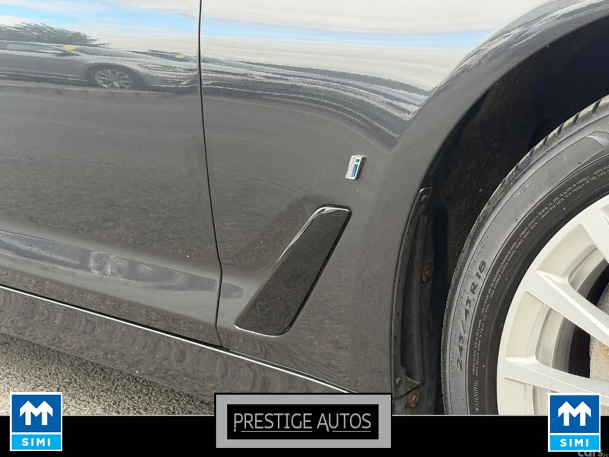 BMW 5-Series Saloon, Petrol Plug-in Hybrid, 2019, Grey