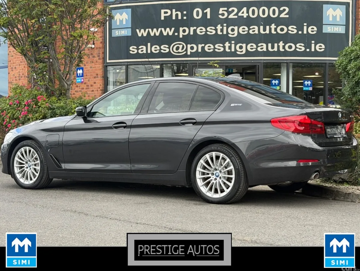 BMW 5-Series Saloon, Petrol Plug-in Hybrid, 2019, Grey