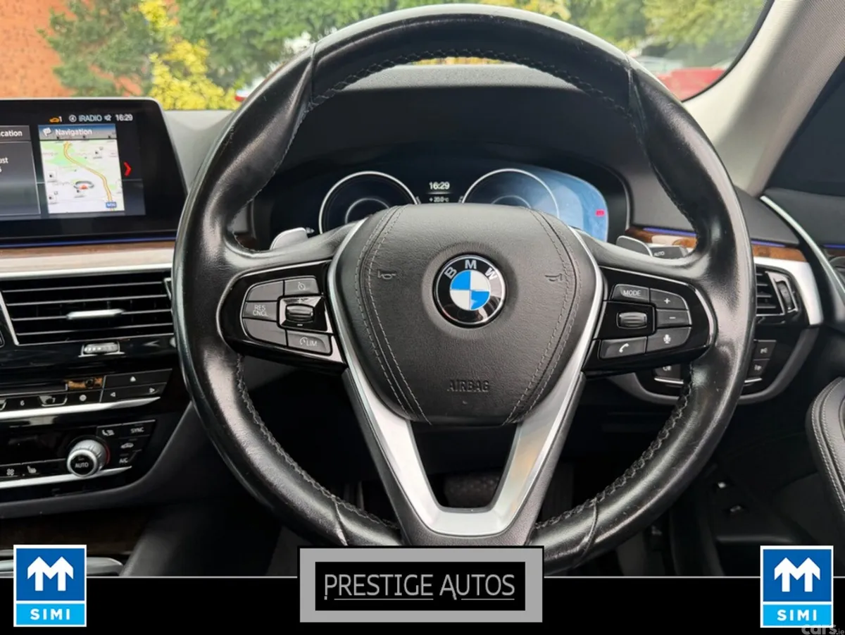 BMW 5-Series Saloon, Petrol Plug-in Hybrid, 2019, Grey