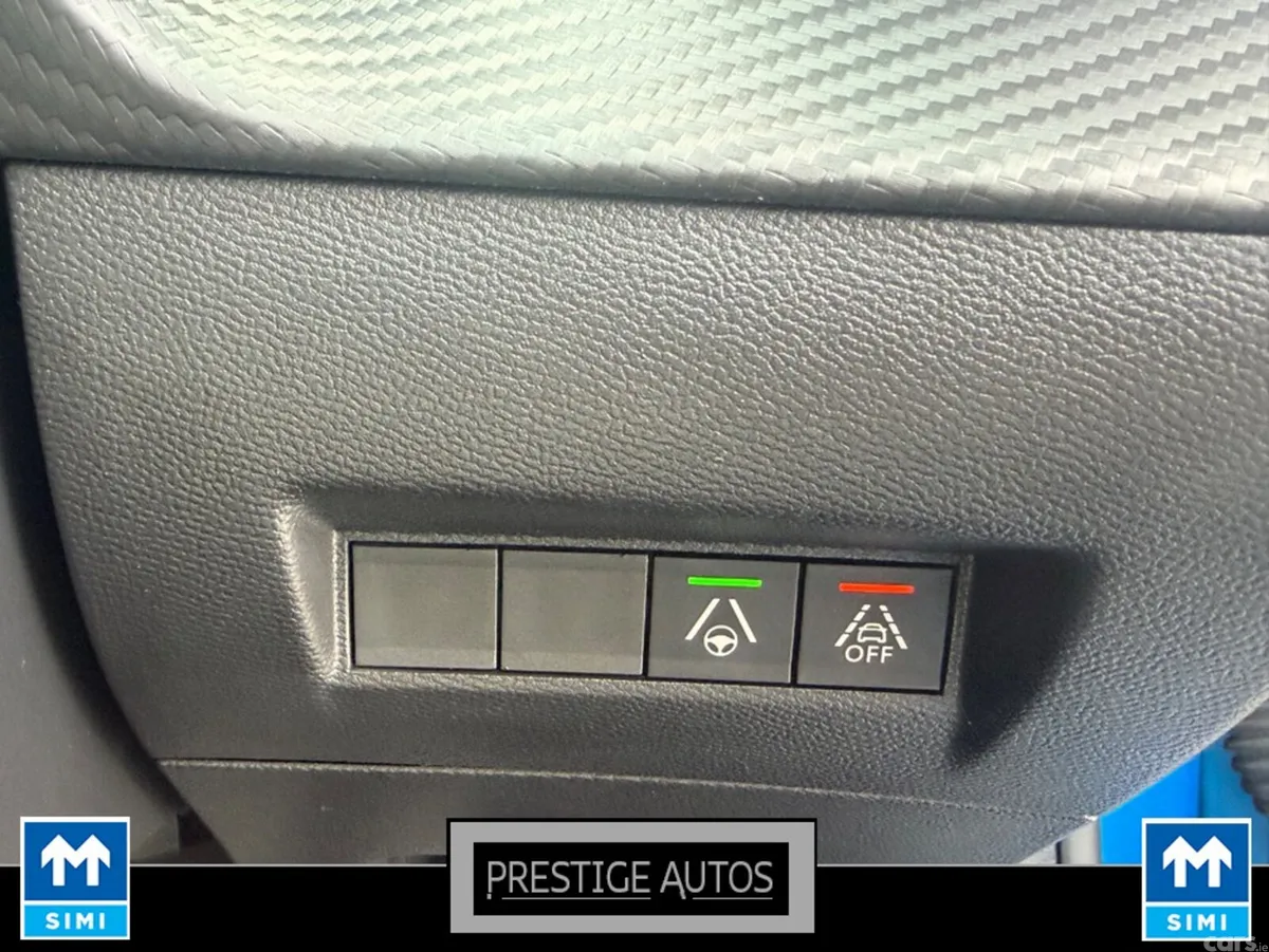 Peugeot 208 Hatchback, Petrol, 2021, Blue