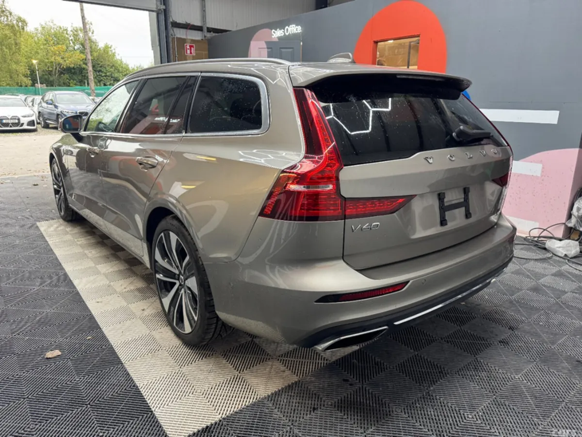 Volvo V60 Estate, Petrol Hybrid, 2021, Grey