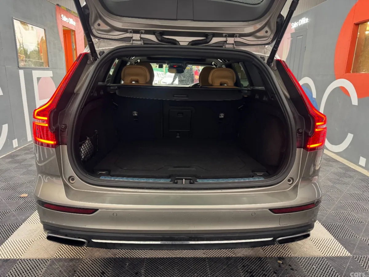 Volvo V60 Estate, Petrol Hybrid, 2021, Grey