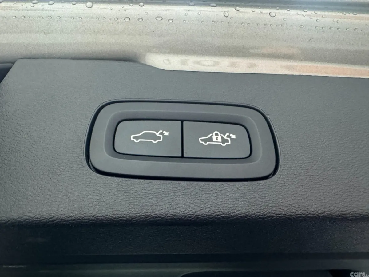 Volvo V60 Estate, Petrol Hybrid, 2021, Grey